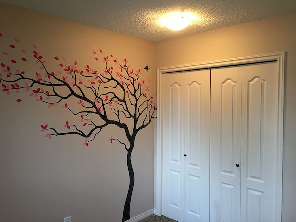 Expect QUALITY & VALUE *** CLEAN & EXPERTLY Upgraded Townhome - Thumbnail 23