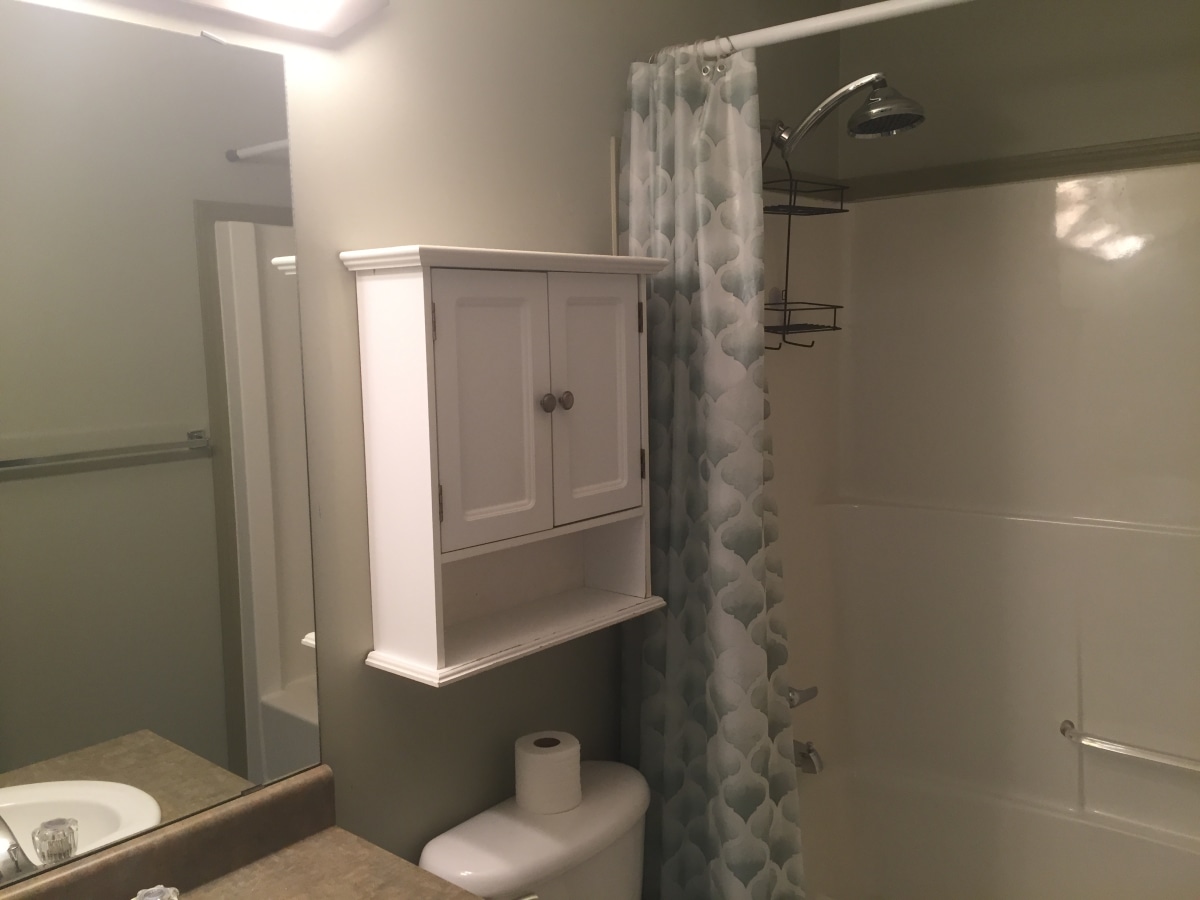 CLEAN Contemporary Townhome with ATTACHED GARAGE >>> 3 minutes to Anthony Henday - Thumbnail 30