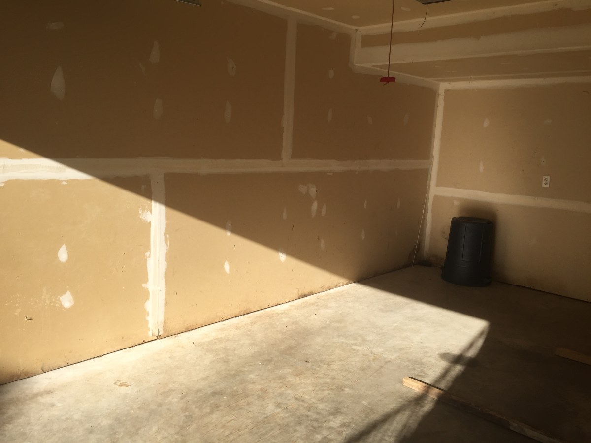CLEAN Contemporary Townhome with ATTACHED GARAGE >>> 3 minutes to Anthony Henday - Thumbnail 38