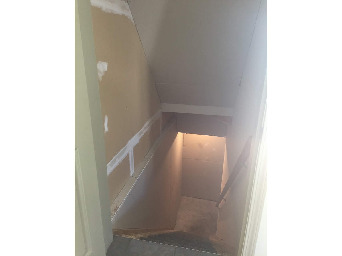 CLEAN Contemporary Townhome with ATTACHED GARAGE >>> 3 minutes to Anthony Henday - Thumbnail 39