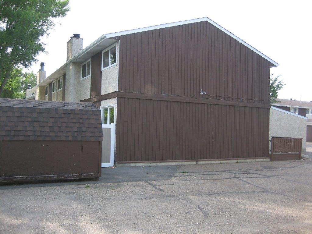 QUALITY 3-Bedroom Townhome ~ 1313 sqft ~ Sold NOW! - Thumbnail 55