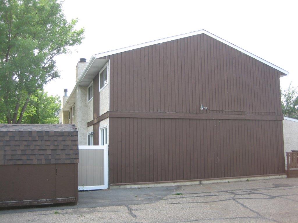 QUALITY 3-Bedroom Townhome ~ 1313 sqft ~ Sold NOW! - Thumbnail 56