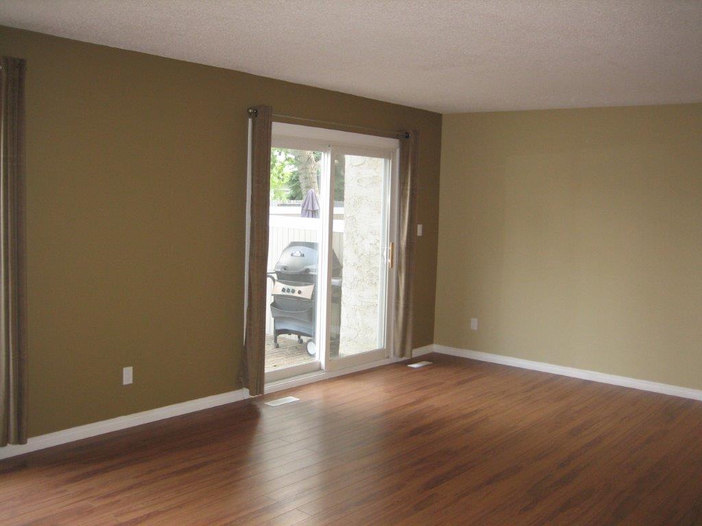QUALITY 3-Bedroom Townhome ~ 1313 sqft ~ Sold NOW! - Thumbnail 4