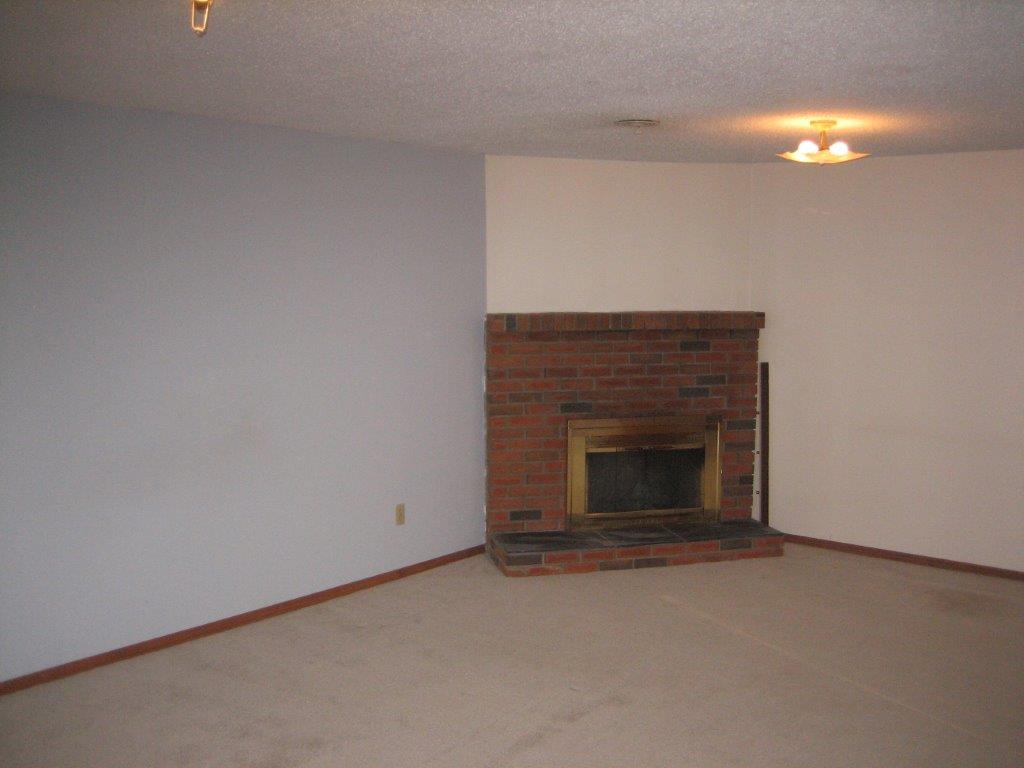 QUALITY 3-Bedroom Townhome ~ 1313 sqft ~ Sold NOW! - Thumbnail 14