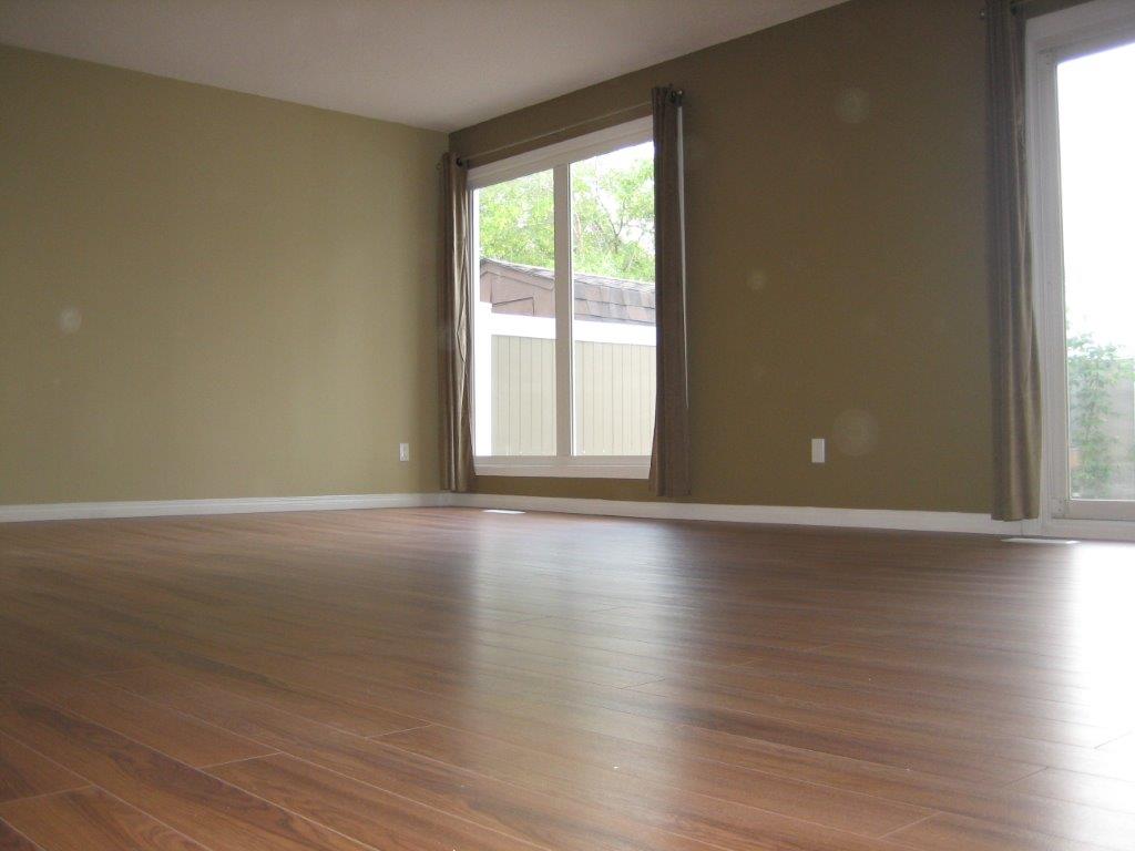 QUALITY 3-Bedroom Townhome ~ 1313 sqft ~ Sold NOW! - Thumbnail 6