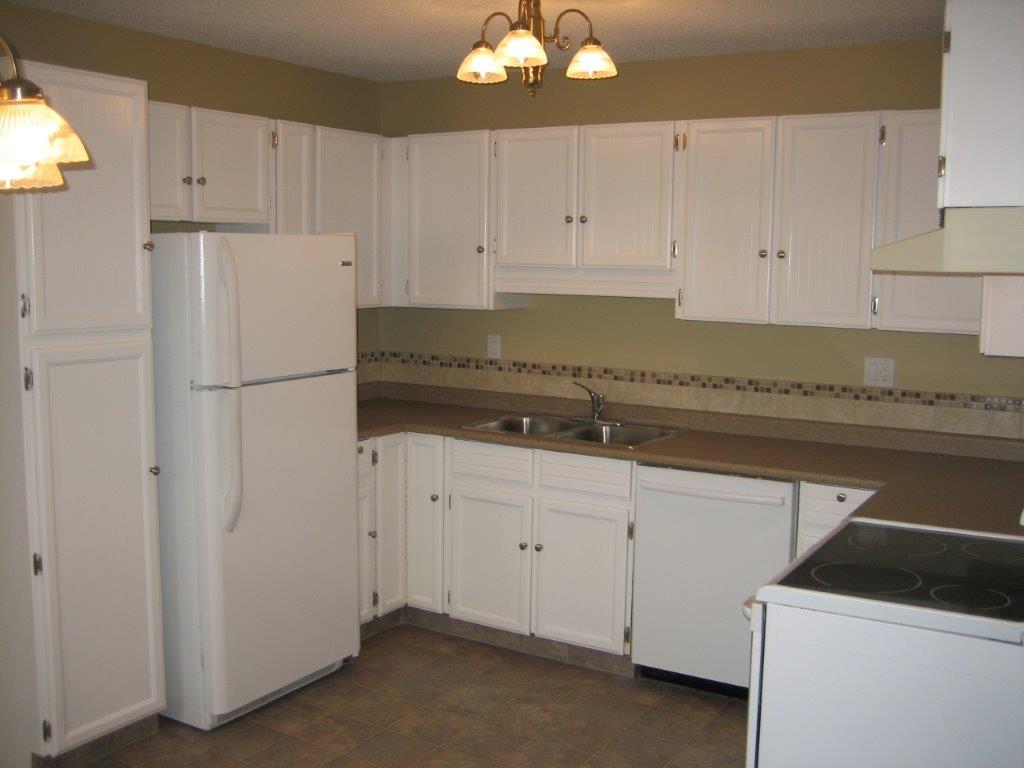 QUALITY 3-Bedroom Townhome ~ 1313 sqft ~ Sold NOW! - Thumbnail 20