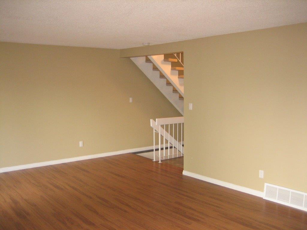 QUALITY 3-Bedroom Townhome ~ 1313 sqft ~ Sold NOW! - Thumbnail 8