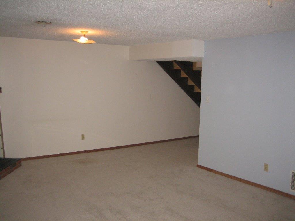 QUALITY 3-Bedroom Townhome ~ 1313 sqft ~ Sold NOW! - Thumbnail 15