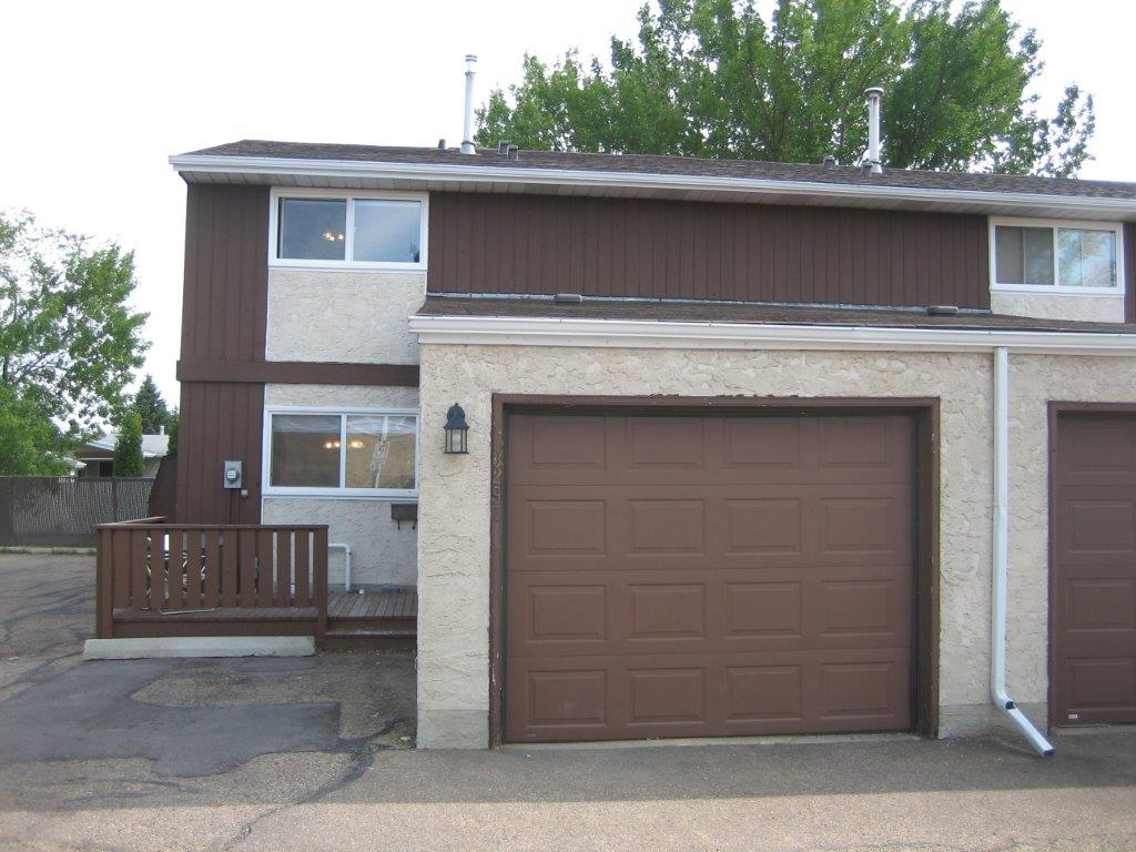 QUALITY 3-Bedroom Townhome ~ 1313 sqft ~ Sold NOW! - Thumbnail 49