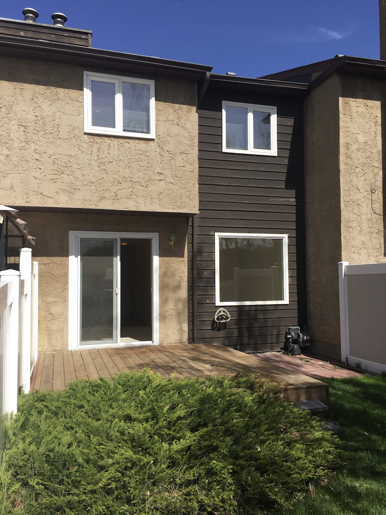 BREAKFAST on the BALCONY ~ Fully Developed Townhome - Thumbnail 35