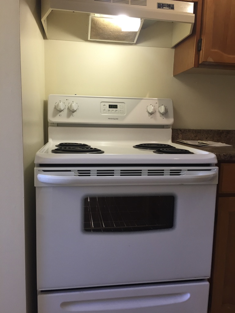 BREAKFAST on the BALCONY ~ Fully Developed Townhome - Thumbnail 16