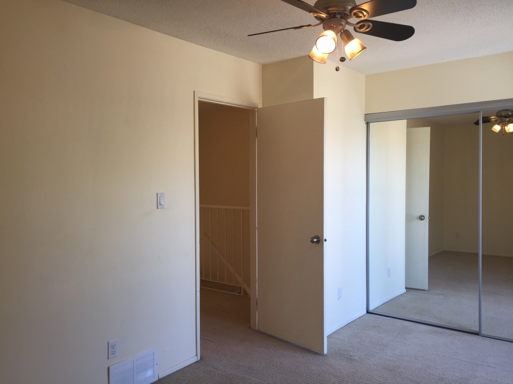BREAKFAST on the BALCONY ~ Fully Developed Townhome - Thumbnail 22